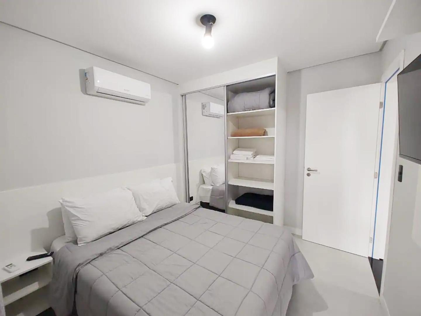 Apto Com Lazer Completo, Piscina, Ar, Mercadinho E Pet Friendly A 1 Min Da Praia Praia Grande (Santos) Luaran gambar