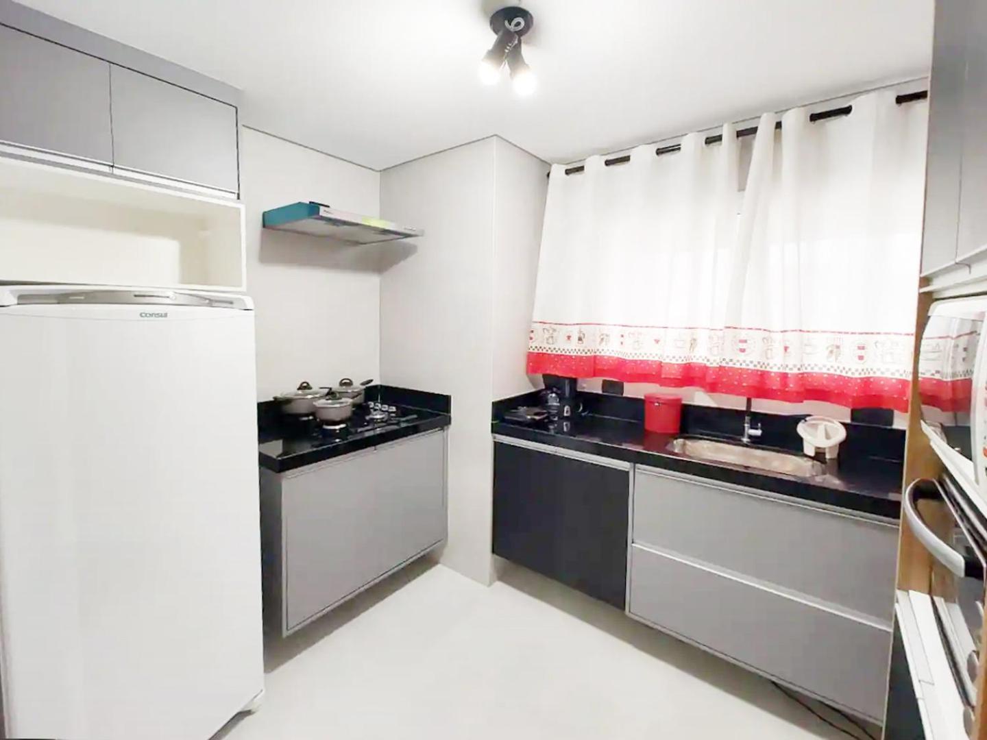 Apto Com Lazer Completo, Piscina, Ar, Mercadinho E Pet Friendly A 1 Min Da Praia Praia Grande (Santos) Luaran gambar